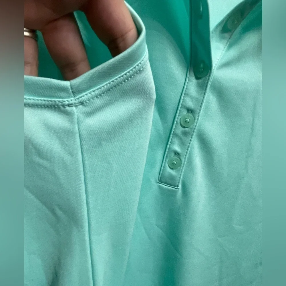 ⛳️🩵Nike Women's size M Light Blue Sleeveless golf tennis Top. Like new condition